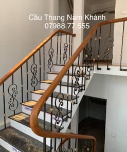 Mẫu cầu thang sắt quả gang