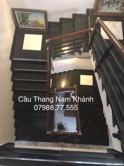 Mẫu cầu thang sắt tay vịn nhựa