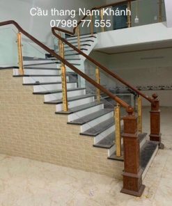 mẫu cầu thang kính , chân nhôm