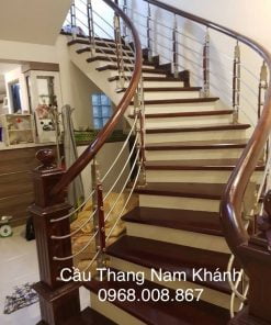 cầu thang inox tay vịn gỗ