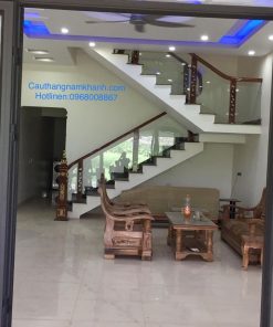 cầu thang kính đục CNC